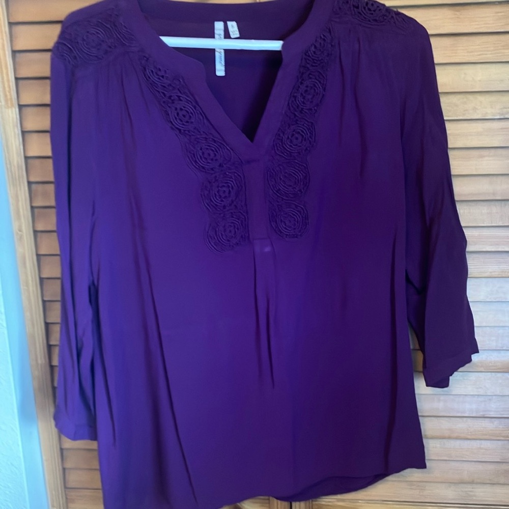 Grand and green woman’s blouse 3/4 length sleeve